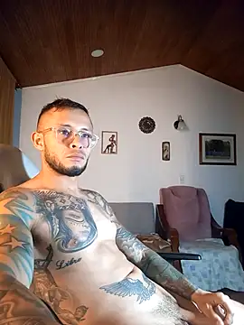 Snapshot of sebastian_horny chatting on 06.05.26 sebastian horny online show from 06.05.26