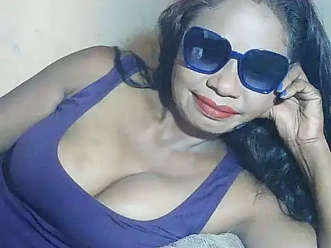 Snapshot of Hyncam chatting on 02.19.26 Hyncam online show from 02.19.26