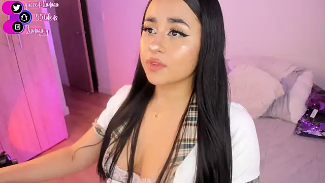 Snapshot of Queen_liana chatting on 01.11.25 Queen liana online show from 01.11.25