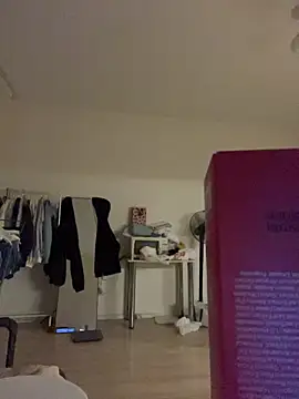 MaryHiggins online show from 03.25.26