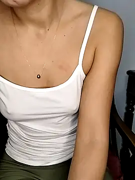 megan2021 online show from 12.04.25