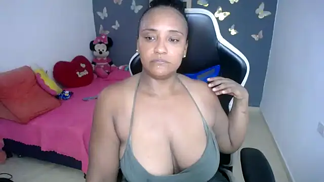 Snapshot of marysol83 chatting on 05.10.26 marysol83 online show from 05.10.26