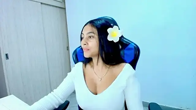 Snapshot of sophiax-x chatting on 01.17.26 sophiax-x online show from 01.17.26