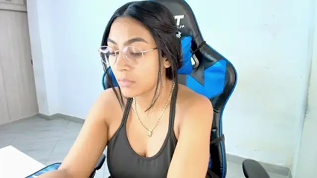 Snapshot of sophiax-x chatting on 02.10.26 sophiax-x online show from 02.10.26