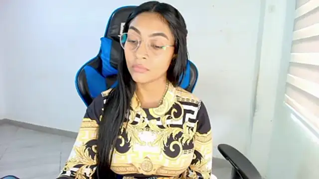 Snapshot of sophiax-x chatting on 02.13.26 sophiax-x online show from 02.13.26