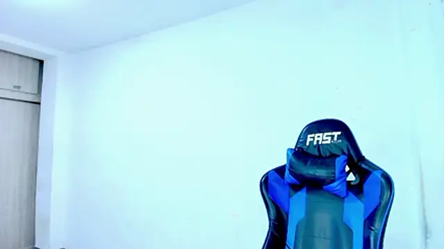 Snapshot of sophiax-x chatting on 03.25.26 sophiax-x online show from 03.25.26