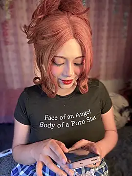 seraphine23 online show from 12.12.24