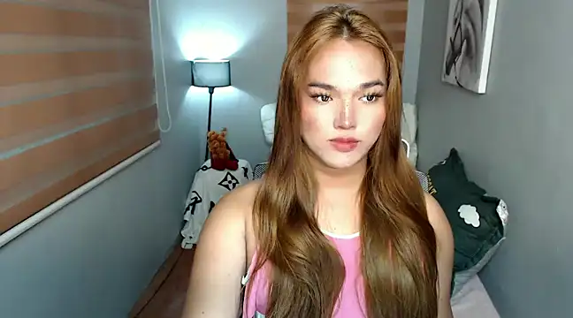 Snapshot of MoaningKylie chatting on 12.06.24 MoaningKylie online show from 12.06.24