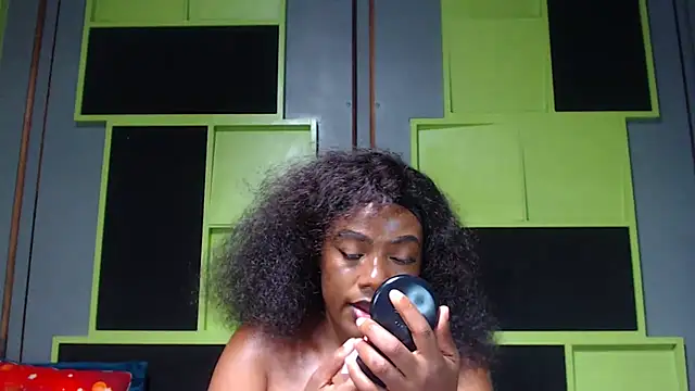 SexyAssDivaxxx online show from 02.13.25