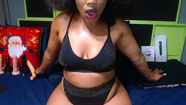 SexyAssDivaxxx online show from 02.17.25