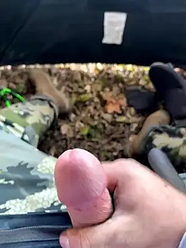 RoccoWild55 online show from 11.22.25