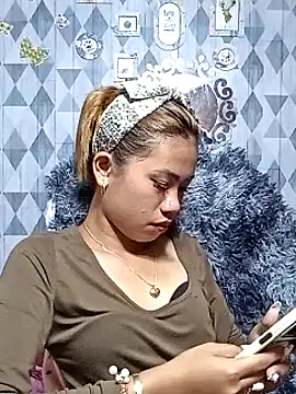 Snapshot of Cutie_body11 chatting on 01.13.25 Cutie body11 online show from 01.13.25