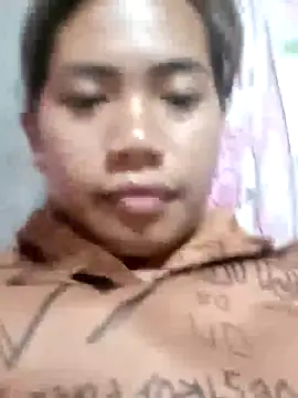 Snapshot of Cutie_body11 chatting on 03.20.25 Cutie body11 online show from 03.20.25