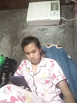 Snapshot of Cutie_body11 chatting on 10.10.25 Cutie body11 online show from 10.10.25