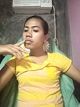 Snapshot of Cutie_body11 chatting on 10.16.25 Cutie body11 online show from 10.16.25