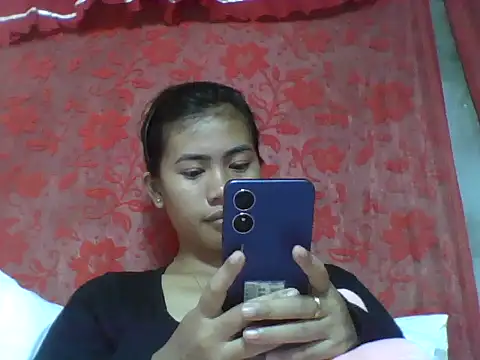 Snapshot of Cutie_body11 chatting on 11.01.25 Cutie body11 online show from 11.01.25