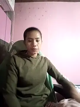 Snapshot of Cutie_body11 chatting on 11.07.25 Cutie body11 online show from 11.07.25