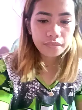 Snapshot of Cutie_body11 chatting on 11.16.25 Cutie body11 online show from 11.16.25