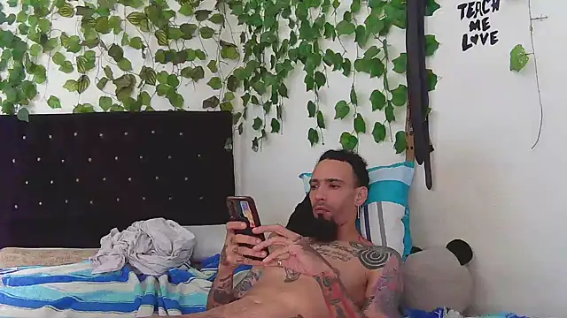 caribbeanlover1 online show from 10.02.25