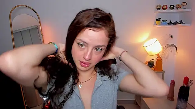 Snapshot of Cassandra_Caiin chatting on 10.02.25 Cassandra Caiin online show from 10.02.25