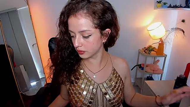 Snapshot of Cassandra_Caiin chatting on 10.25.25 Cassandra Caiin online show from 10.25.25