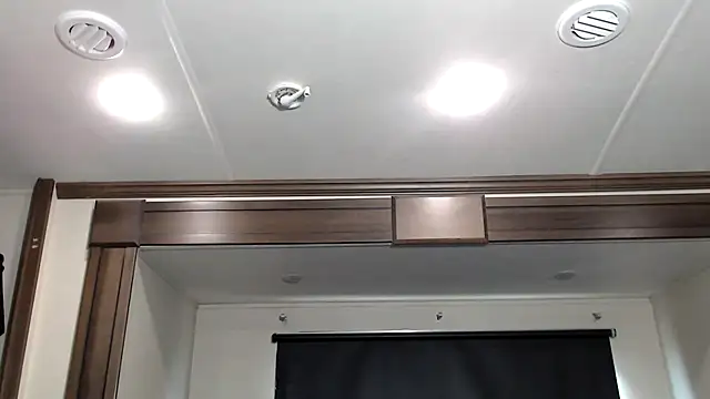 Snapshot of ThickD2C chatting on 11.15.25 ThickD2C online show from 11.15.25