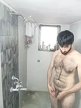 Snapshot of SimplyKarthik09 chatting on 11.17.25 SimplyKarthik09 online show from 11.17.25