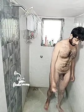 Snapshot of SimplyKarthik09 chatting on 11.25.25 SimplyKarthik09 online show from 11.25.25