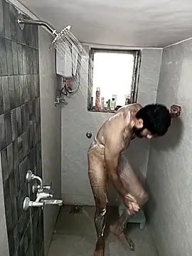 Snapshot of SimplyKarthik09 chatting on 11.28.25 SimplyKarthik09 online show from 11.28.25