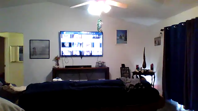 Snapshot of Yankeedave420 chatting on 01.02.25 Yankeedave420 online show from 01.02.25