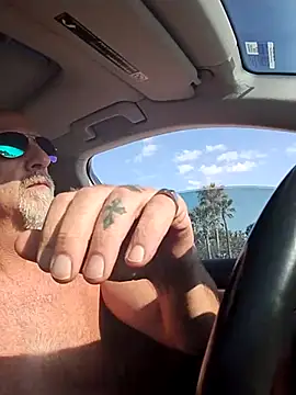 Snapshot of Yankeedave420 chatting on 03.03.25 Yankeedave420 online show from 03.03.25