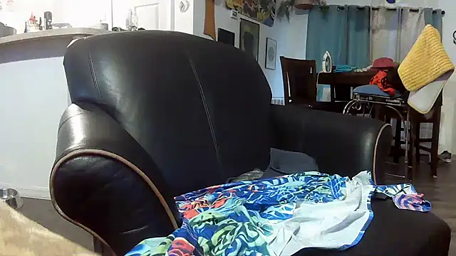 Snapshot of Yankeedave420 chatting on 03.05.25 Yankeedave420 online show from 03.05.25