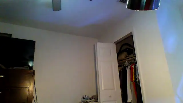 Snapshot of Yankeedave420 chatting on 03.16.25 Yankeedave420 online show from 03.16.25