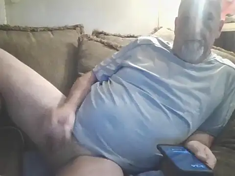 Snapshot of Yankeedave420 chatting on 12.01.25 Yankeedave420 online show from 12.01.25