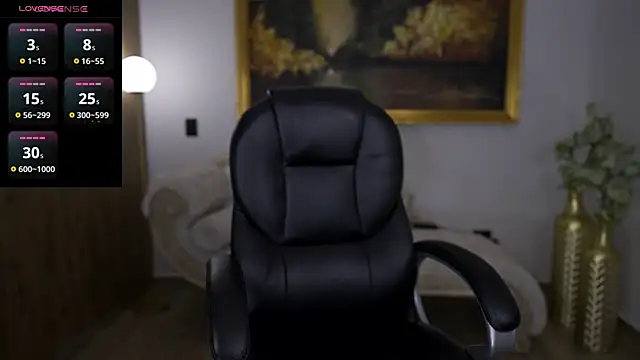 Snapshot of ArianaCruz_ chatting on 11.05.25 ArianaCruz online show from 11.05.25