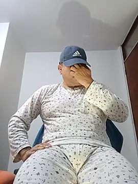 chicoguapo8 online show from 09.27.25