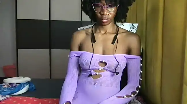 choco petite online show from 03.04.25