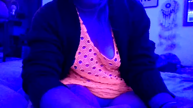 Sassy Savage online show from 10.05.25