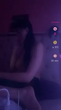 Flossy Vettie online show from 10.25.25