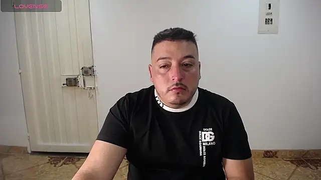 Snapshot of antonycruz chatting on 06.08.26 antonycruz online show from 06.08.26