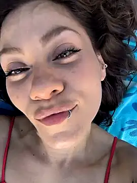 Snapshot of SamyJones9 chatting on 12.14.25 SamyJones9 online show from 12.14.25