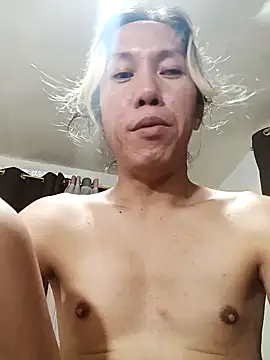 cute boytoy0221 online show from 01.22.25