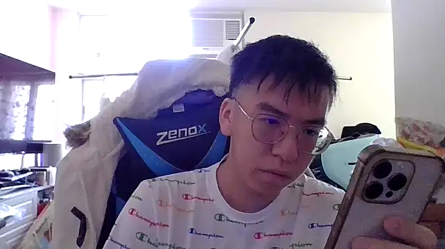 Snapshot of charlie_xdd chatting on 01.12.25 charlie xdd online show from 01.12.25