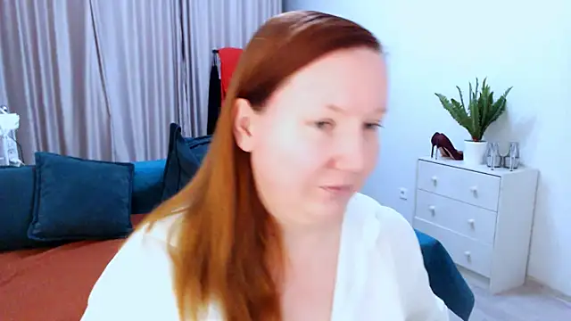 GoddessLara online show from 09.30.25