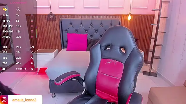 AMELIELEONE online show from 10.08.25