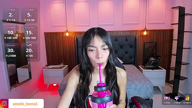 AMELIELEONE online show from 12.02.25