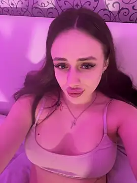 Lisaaan online show from 11.21.25