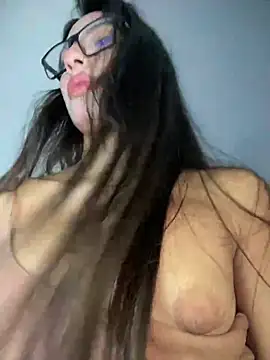 DulceLenns online show from 03.17.25