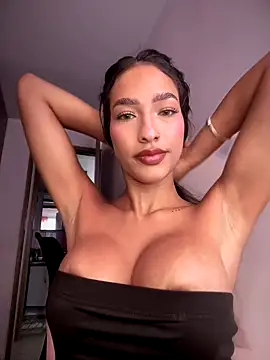 DulceLenns online show from 11.04.25