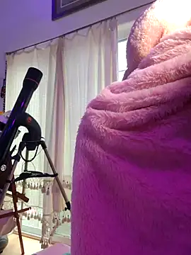 Snapshot of ScarletCallings420 chatting on 03.03.25 ScarletCallings420 online show from 03.03.25